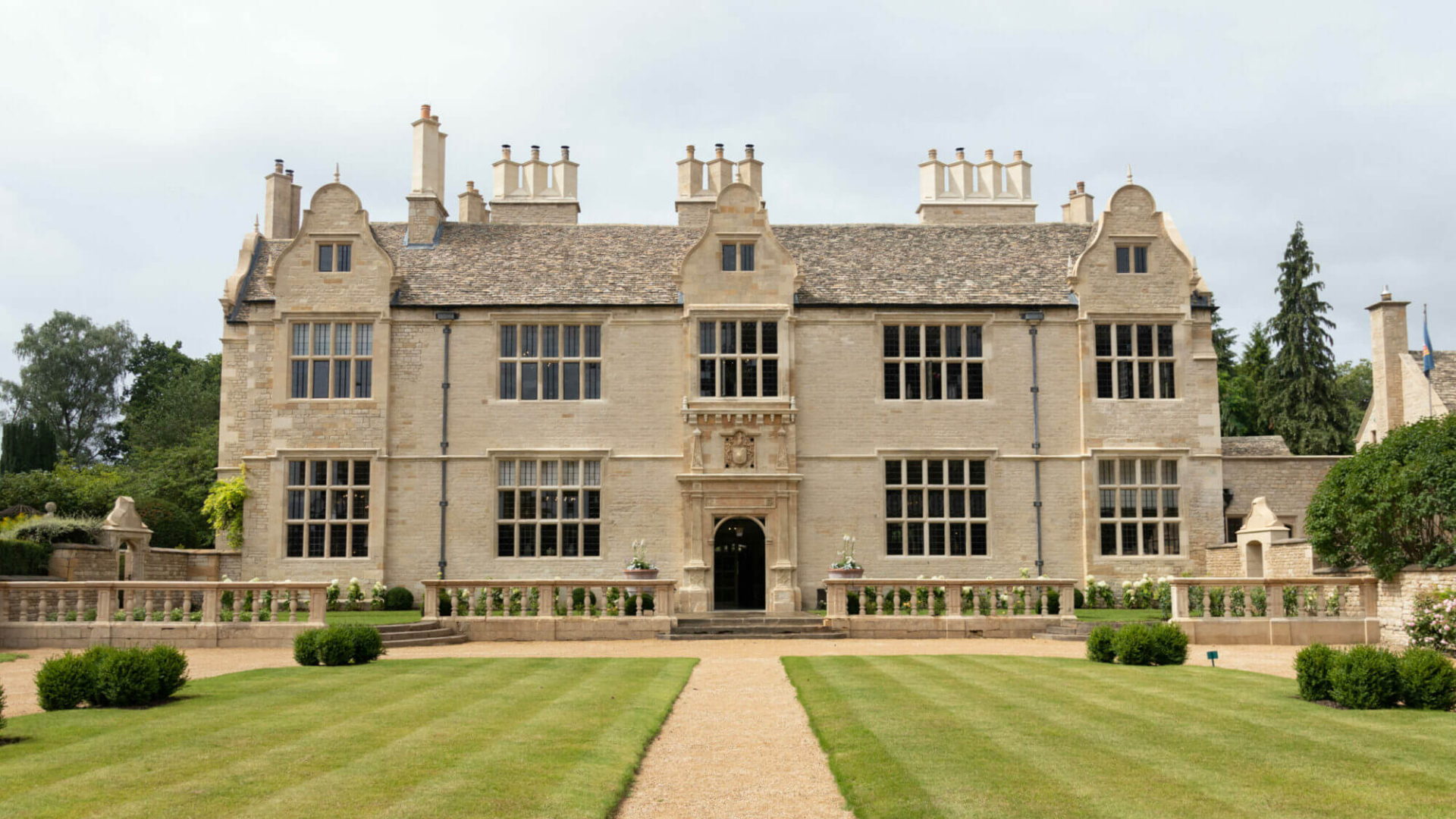 Yarnton Manor.