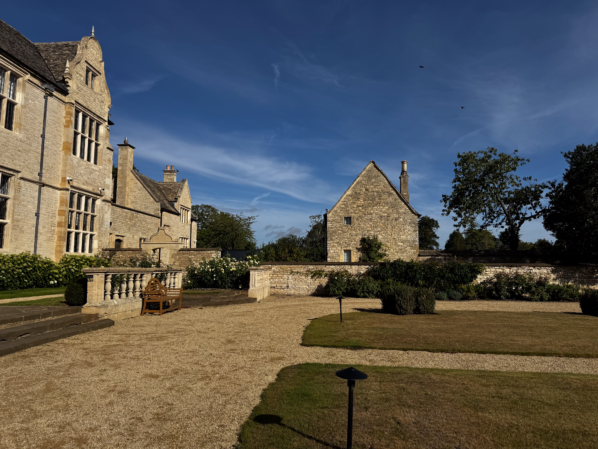 Garden, manor, and apple loft in fall.